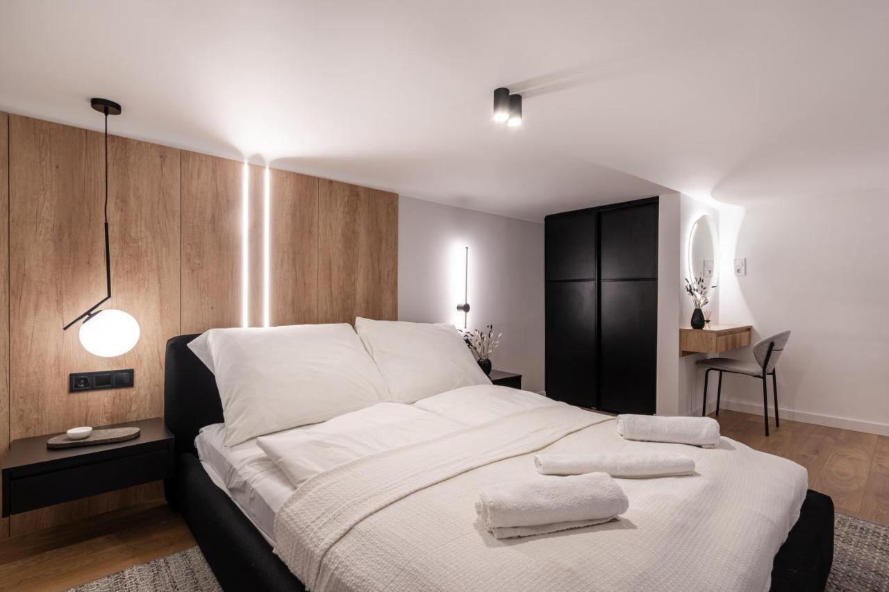E56 - Grand Boulevard Heritage Residence - Best Location By Bqa Budapest Exterior foto